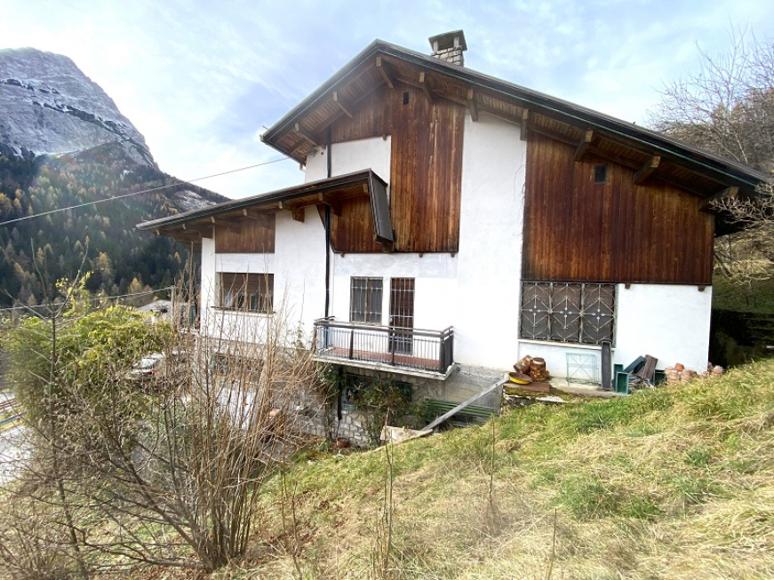 4 Le Scuole, Val di Zoldo, 5 Stanze da Letto Stanze da Letto, ,3 BathroomsBathrooms,Casa singola,Vendita,Le Scuole,1182