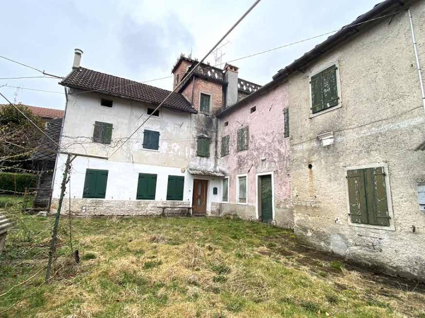 7 Benedetto Battistel, Alpago, 10 Stanze da Letto Stanze da Letto, ,1 BagnoBathrooms,Casa singola,Vendita,Benedetto Battistel,1193
